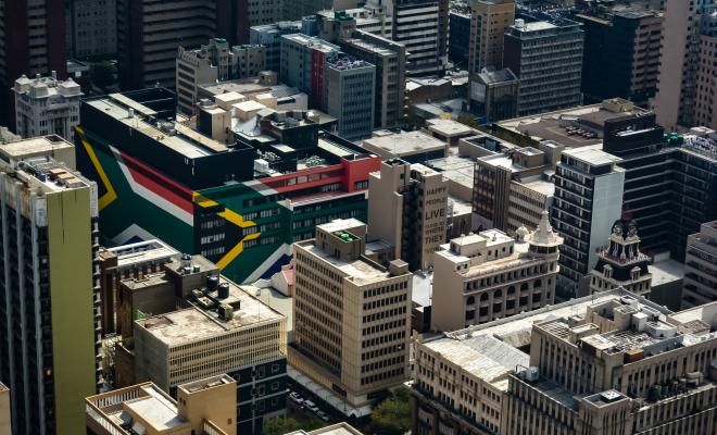 Пенсионным фондам ЮАР запретят инвестировать в криптовалюту